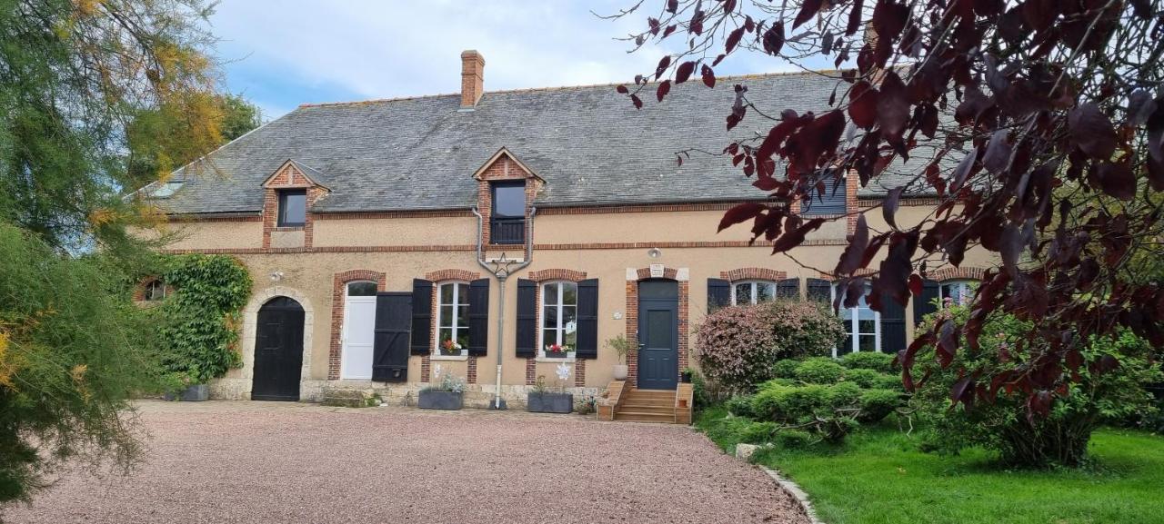 Au Nid Des Champs, Agreable Chambre D'Hotes, Proche De Chartres Dammarie  Exterior foto